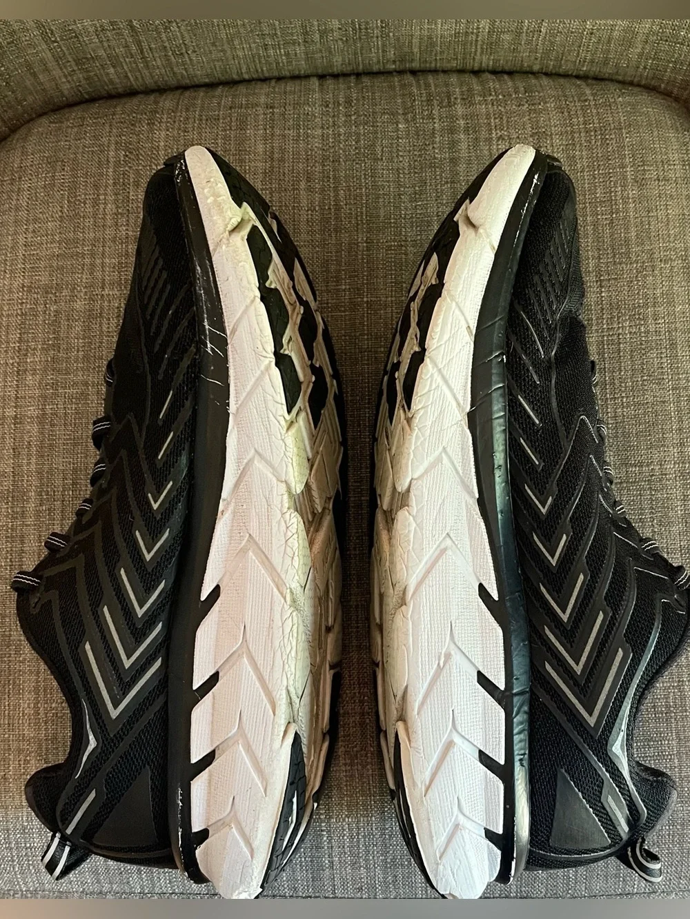 Hoka  One One Clifton 4 (10.5 D) women’s running shoe